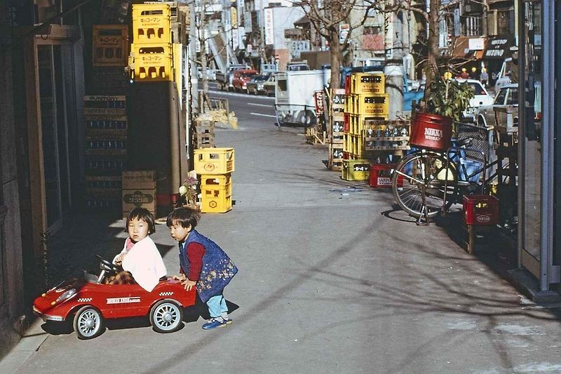 Šlapací autíčko. V minulosti a snad i v současnosti sen každého malého kluka.