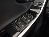 Volvo XC60 (2017) D4, 4X4, Automat, Serv.kniha - náhled 17