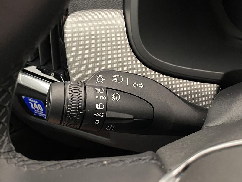 Volvo V90 T8 AWD RECHARGE DARK PLUS AUT - fotka 21 z 65