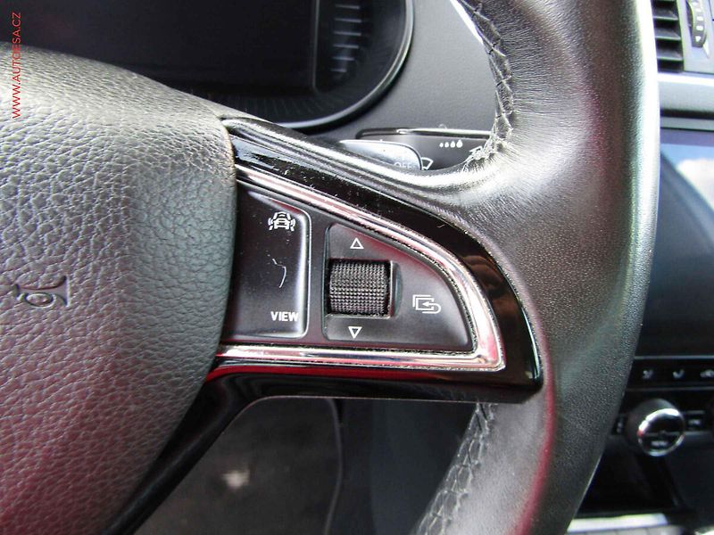 Škoda Octavia (2019) 2.0 TDi 4x4, ČR, Style Plus - fotka 13 z 22