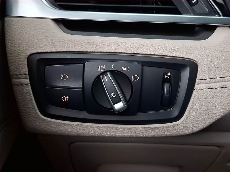 BMW X2 (2019) M Paket sDrive20i, Automat - fotka 26 z 27