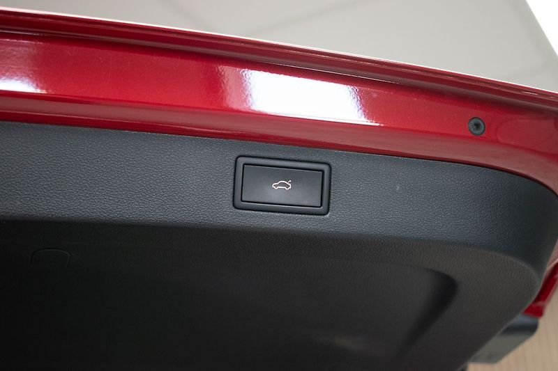 Škoda Kamiq 1.5 TSI MONTE CARLO*TAŽNÉ*ČR* - fotka 44 z 47