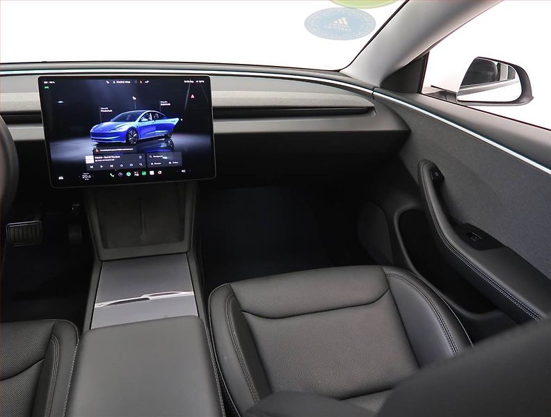 Tesla Model 3 (2025) Long Range RWD 79kWh, SoH 94% - fotka 8 z 27