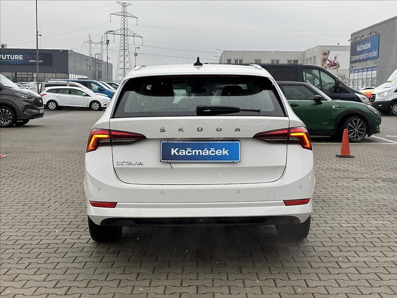 Škoda Octavia 2,0 TDI 110kW Style DSG - fotka 4 z 38