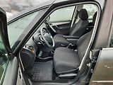 Citroën C4 Picasso 1,6 eHDI 112k STT 7 Míst - náhled 14