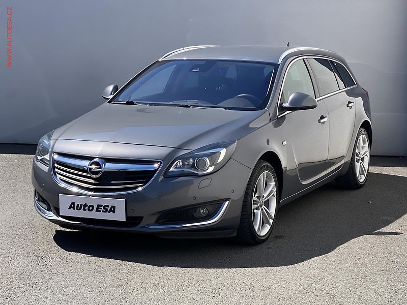 Opel Insignia (2016) 2.0 CDTi 4x4, ČR, AC, TZ - fotka 3 z 16