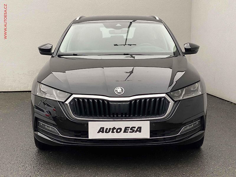 Škoda Octavia (2022) 2.0 TDi, Style, DSG, LED, TZ - fotka 2 z 21