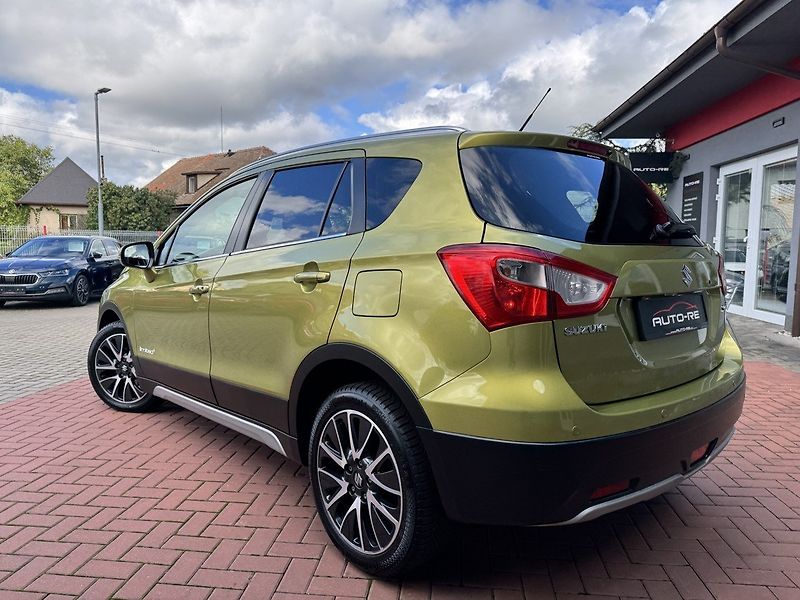 Suzuki SX4 S-Cross (2015) 1.6 VVTi Limited Navi Kamera - fotka 3 z 50