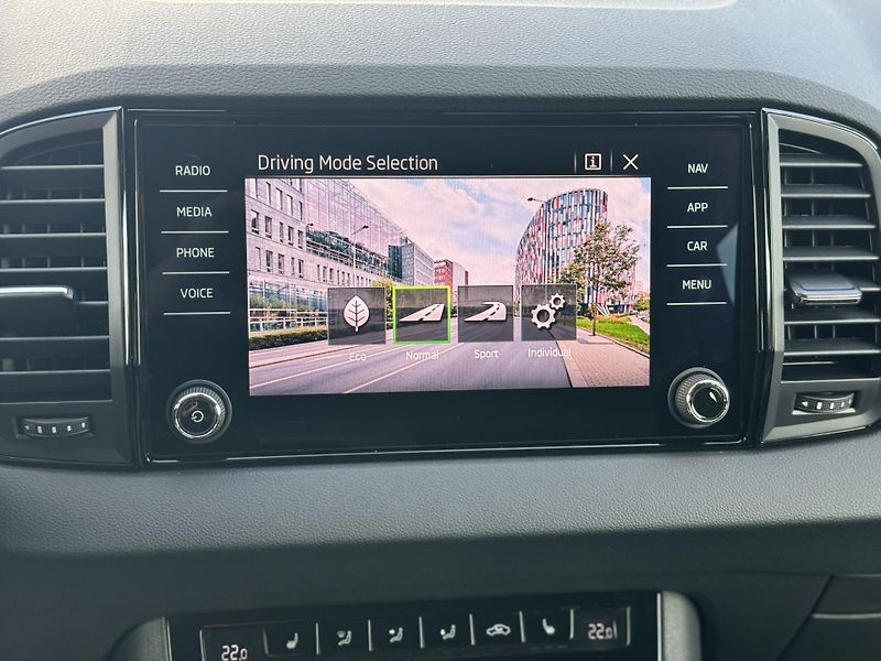 Škoda Karoq (2026) Sportline 1,5 TSI 110 kW DSG - fotka 18 z 32