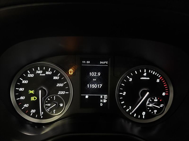 Mercedes-Benz Vito 119CDI 4MATIC MIXTO XL - fotka 17 z 37