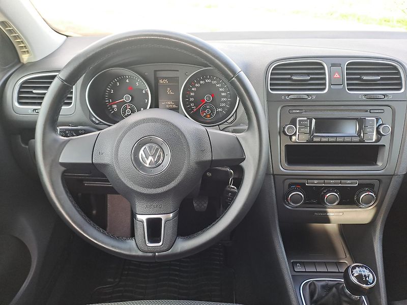 Volkswagen Golf (2012) 1.4 16V 59 KW, SERVISKA, PĚKNÝ - fotka 20 z 36