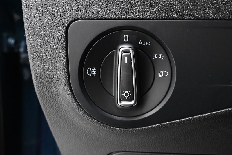 Volkswagen Tiguan 2,0 TDI 110 kW LIFE Záruka až - fotka 27 z 32