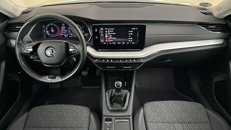 Škoda Octavia 2.0 TDI Style - fotka 8 z 27