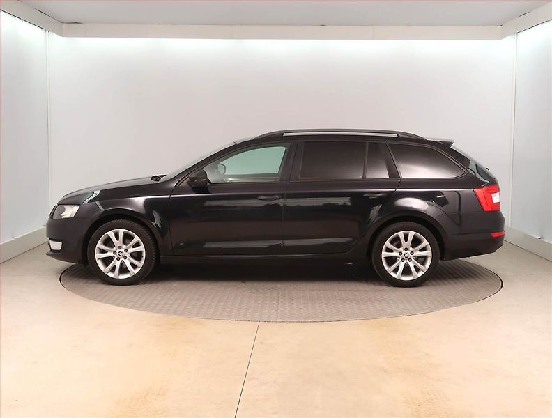 Škoda Octavia (2013) 1.4 TSI, Serv.kniha - fotka 3 z 15