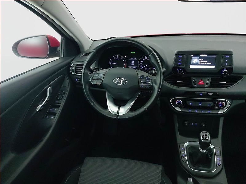 Hyundai i30 (2017) 1.0 T-GDI, ČR,1.maj - fotka 7 z 18