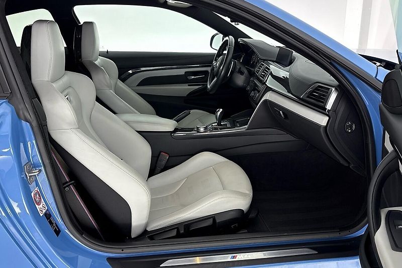 BMW M4 Competition paket - fotka 14 z 39