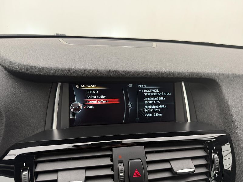 BMW X3 3.0d*190kw*4x4*M-Packet*Pano* - fotka 30 z 44