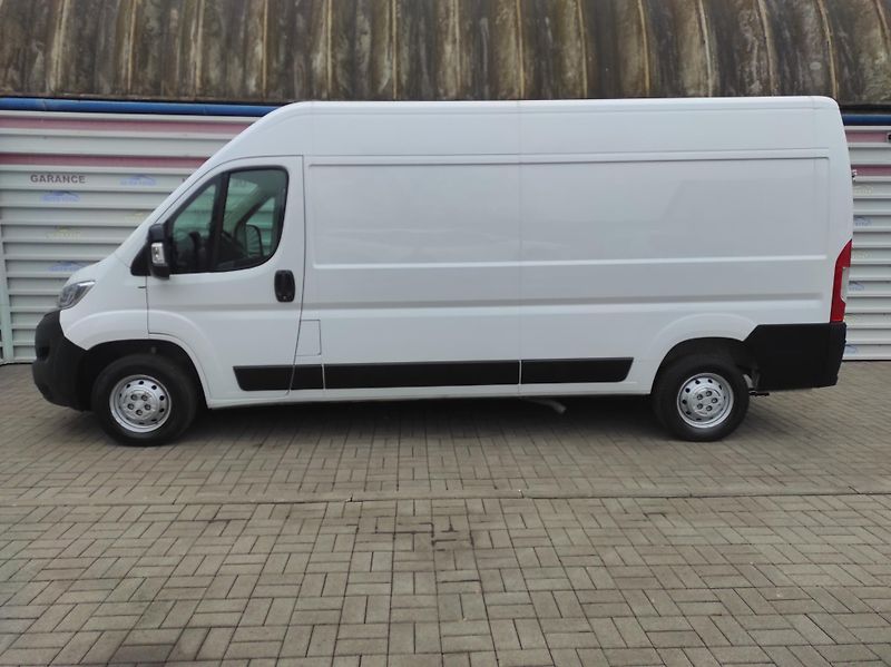 Citroën Jumper 2,2BlueHDi L3H2, ČR - fotka 3 z 37