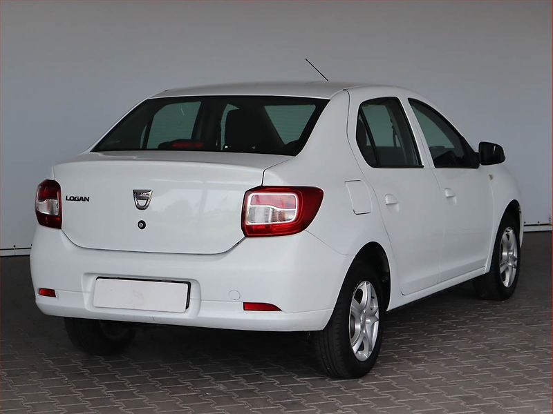 Dacia Logan (2015) 1.2 16V, Navi - fotka 5 z 18
