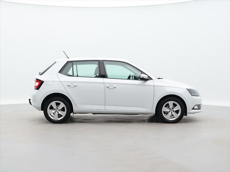 Škoda Fabia 1,2 TSI 66kW CZ 2.Maj Tažné - fotka 8 z 27