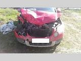 Soudě dle rozsahu poškození to vypadá, že se Škoda Yeti potkala s náklaďákem, nebo nějakým vyšším autem.