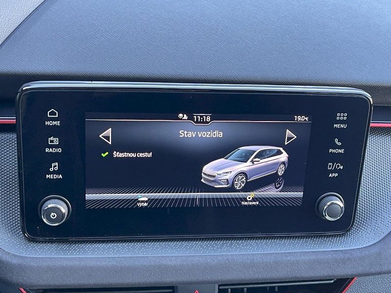 Škoda Scala (2024) 1.5 TSI 110kW DSG Drive Select - fotka 19 z 32