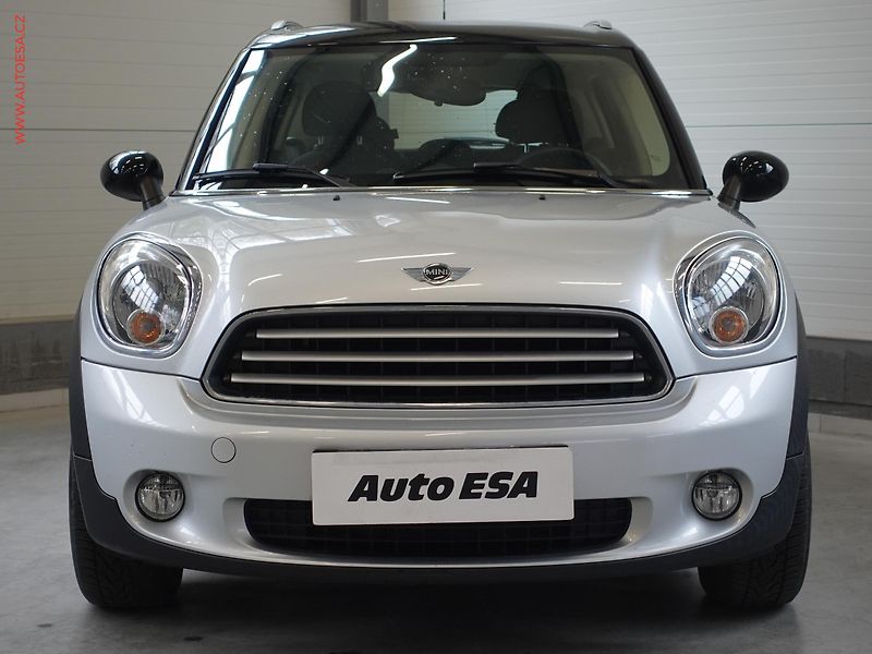 Mini Countryman (2012) 1.6i, ČR, AT, AC - fotka 2 z 17