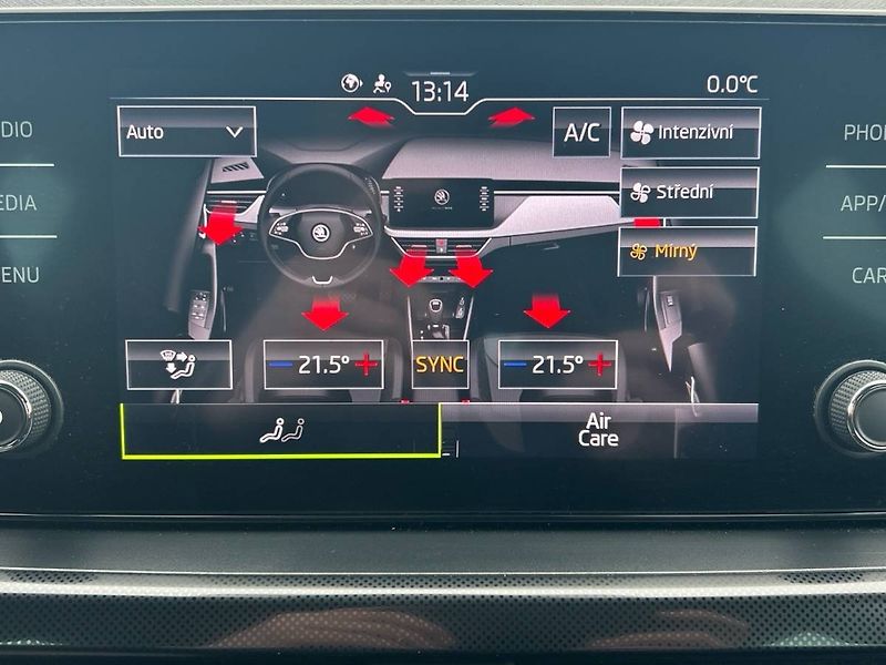 Škoda Scala (2021) 1.0 TSI Style - fotka 13 z 28
