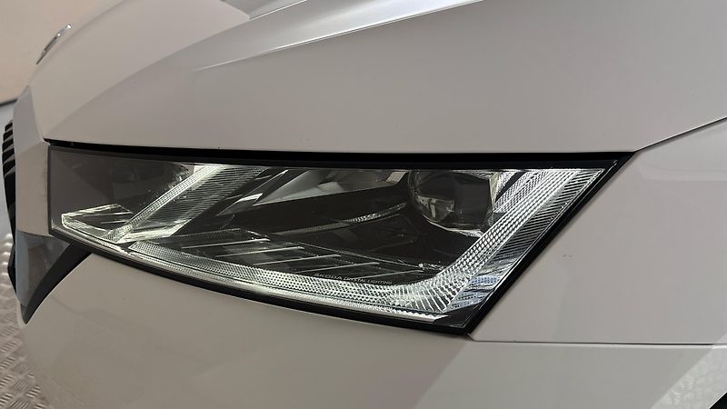 Škoda Octavia 2.0 TDI DSG Style - fotka 18 z 29
