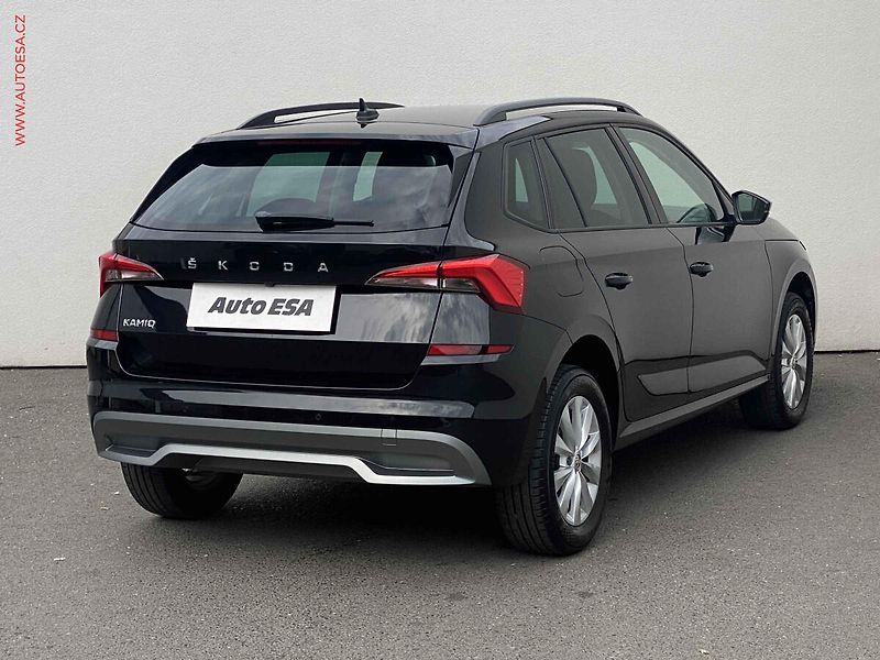 Škoda Kamiq (2022) 1.0 TSi, Ambition, DSG, LED - fotka 4 z 18