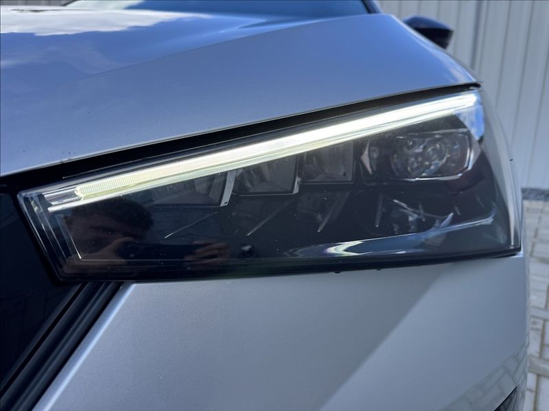 Škoda Scala 1,5 TSI DSG Monte Carlo DPH ČR - fotka 9 z 50
