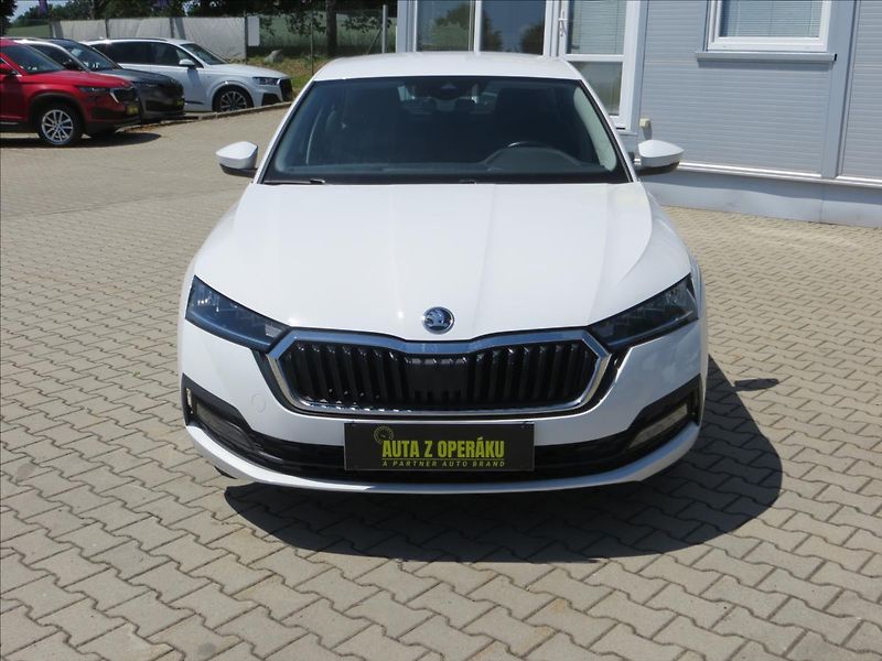 Škoda Octavia 1,5 TSI 110kW Ambition ČR - fotka 2 z 22