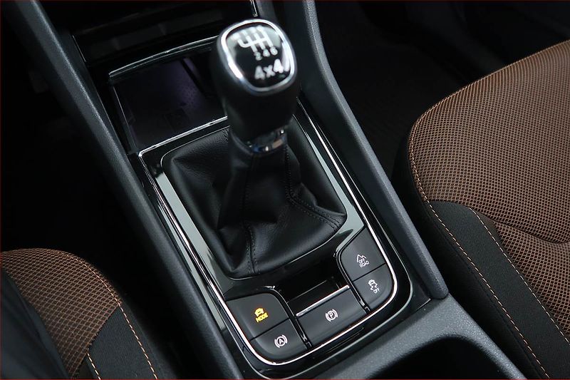Škoda Kodiaq (2016) Ambition 1.4 TSI, 7 míst - fotka 14 z 22