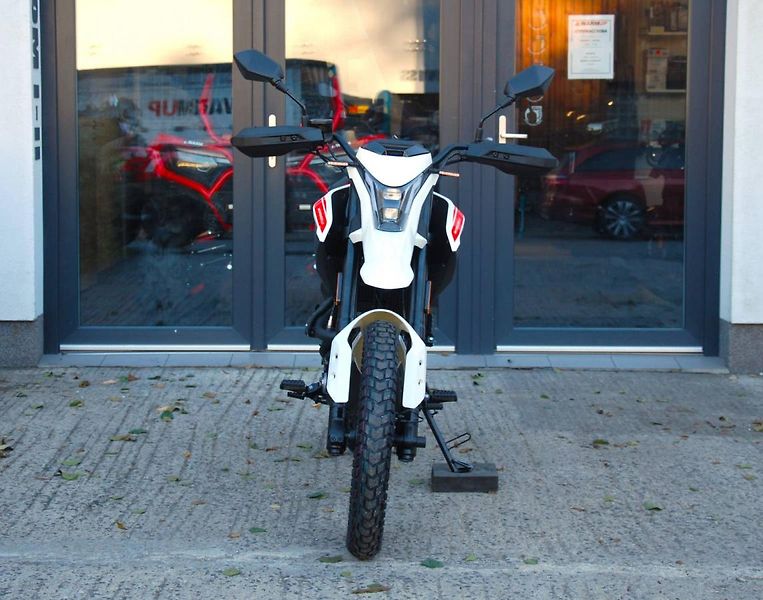 Morbidelli T 125 enduro (2026) T125 Enduro - fotka 7 z 25