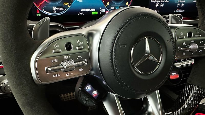 Mercedes-Benz GLS 63 AMG / TOP VÝBAVA - fotka 47 z 68