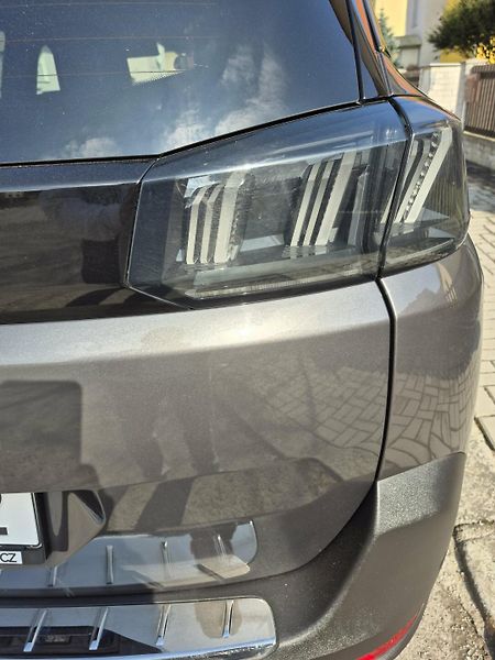 Peugeot 5008 (2022) - fotka 14 z 21