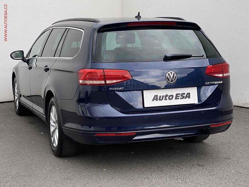 Volkswagen Passat (2015) 2.0 TDi, Comfortline, LED - fotka 6 z 18