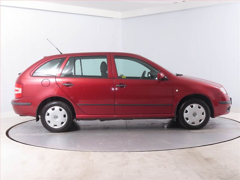Škoda Fabia (2006) Ambiente 1.2 12V, Serv.kniha - fotka 6 z 14