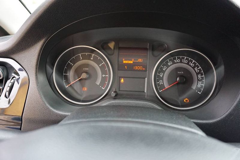 Peugeot 301 (2012) 1,6 1,Majitel  nové v ČR - fotka 14 z 29