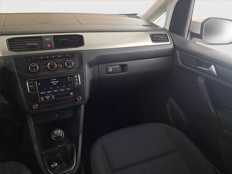 Volkswagen Caddy (2016) Maxi 1.4 TGI CNG, 7Míst, ČR - fotka 8 z 18
