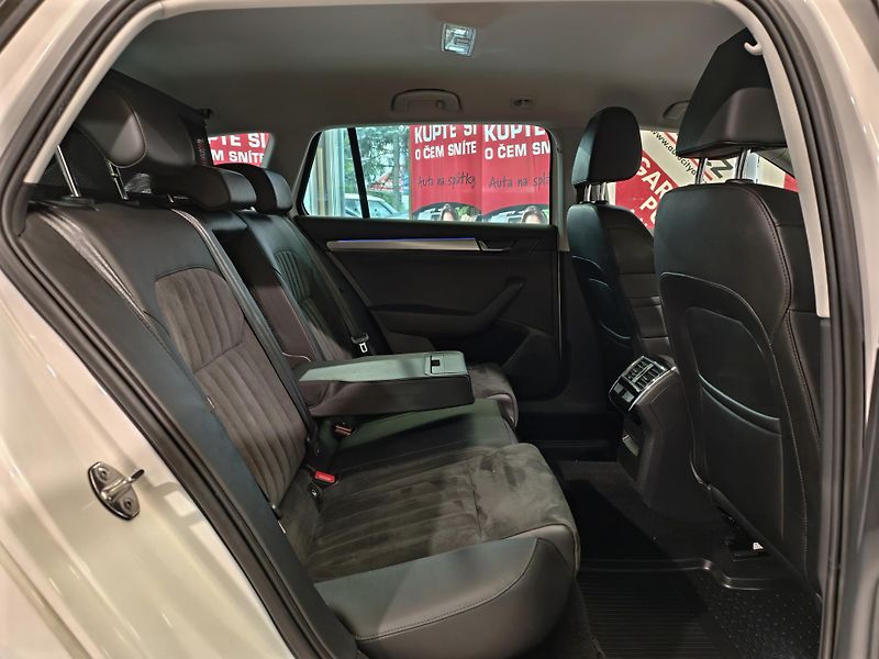 Škoda Superb 2.0 TDi 140kW 4x4 DSG STYLE - fotka 11 z 25