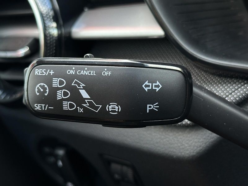 Škoda Fabia 1.0TSi 95PS LED V.Cockpit Clim - fotka 14 z 34