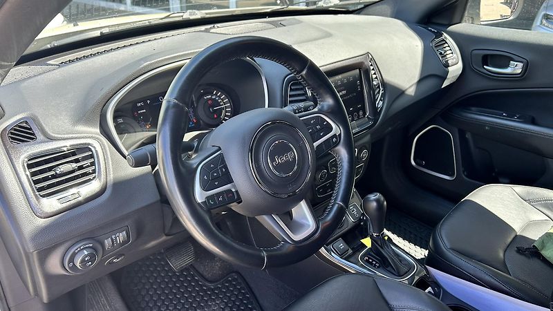 Jeep Compass 1.3T 4xe S-Limited  - fotka 12 z 14