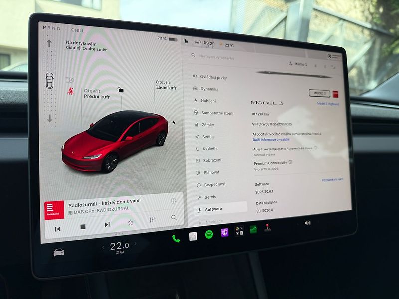 Tesla Model 3 Standart Range Premium - fotka 25 z 37