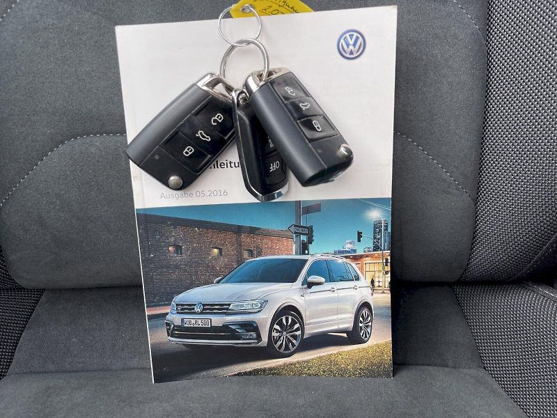 Volkswagen Tiguan (2016) 2.0 TDI 140kW 4MOT DSG Highlin - fotka 34 z 35