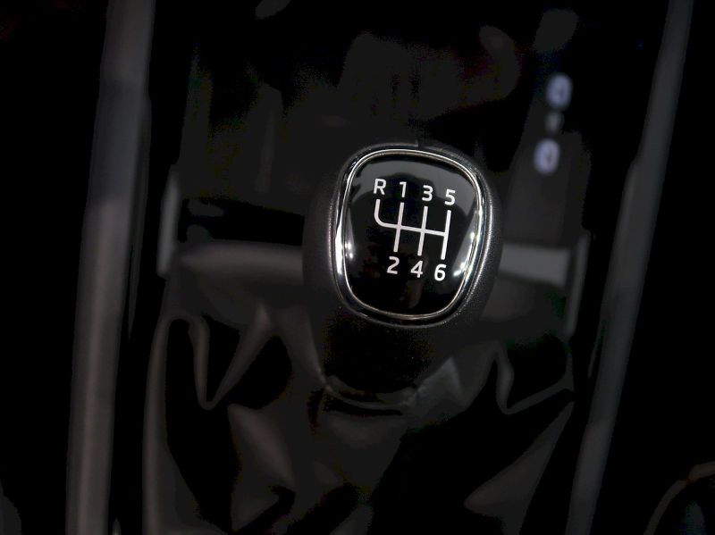 Škoda Kamiq (2025) TOP SELECTION 1.0TSI 85KW - fotka 33 z 41