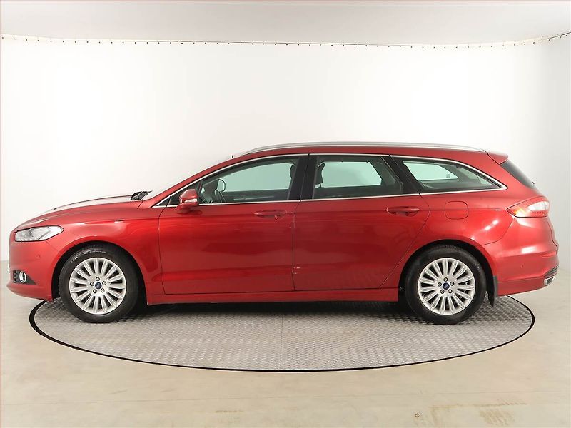 Ford Mondeo (2015) 2.0 TDCI, Navi, Tempomat - fotka 3 z 18