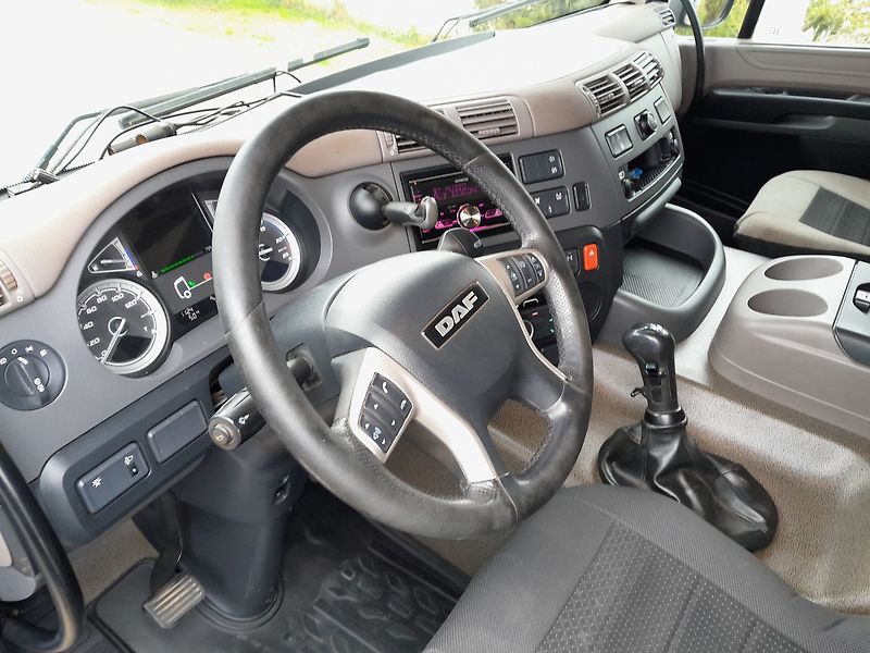 DAF CF 480 FAT 6x4 - fotka 29 z 44