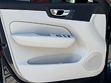 Volvo XC60 B5 AWD PLUS, ACC, LIGHT PAKET - náhled 6