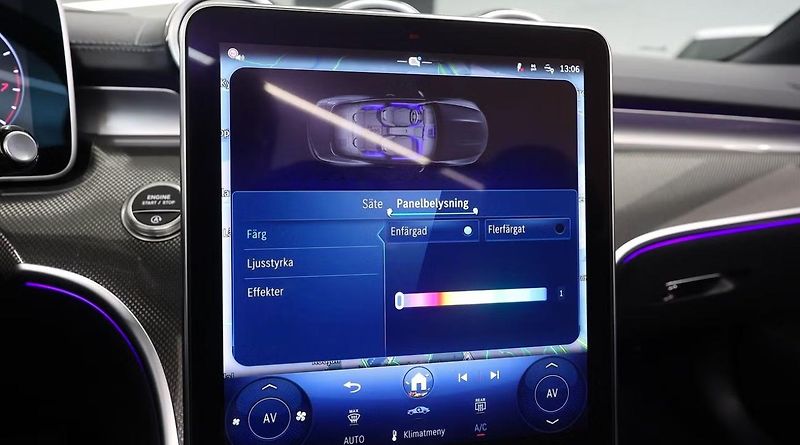 Mercedes-Benz CLE 300 4M AMG premium 360k HuD - fotka 21 z 22